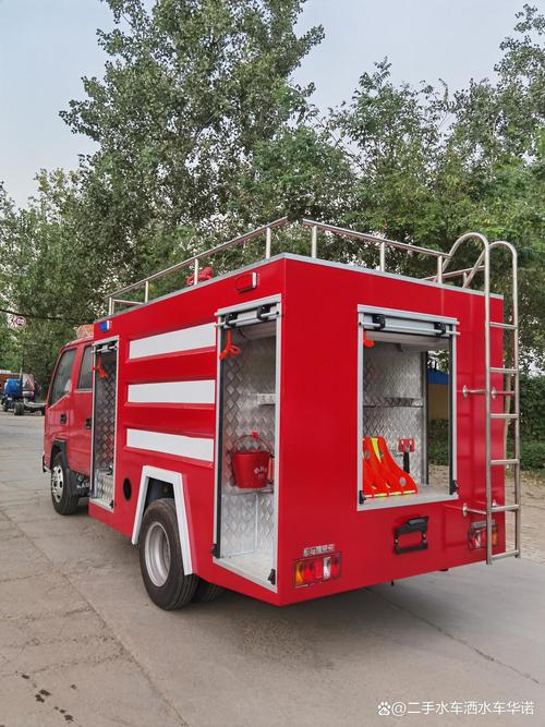 后置消防用品與全車鋁合金鋪墊 安全與美觀兼具的現(xiàn)代消防解決方案